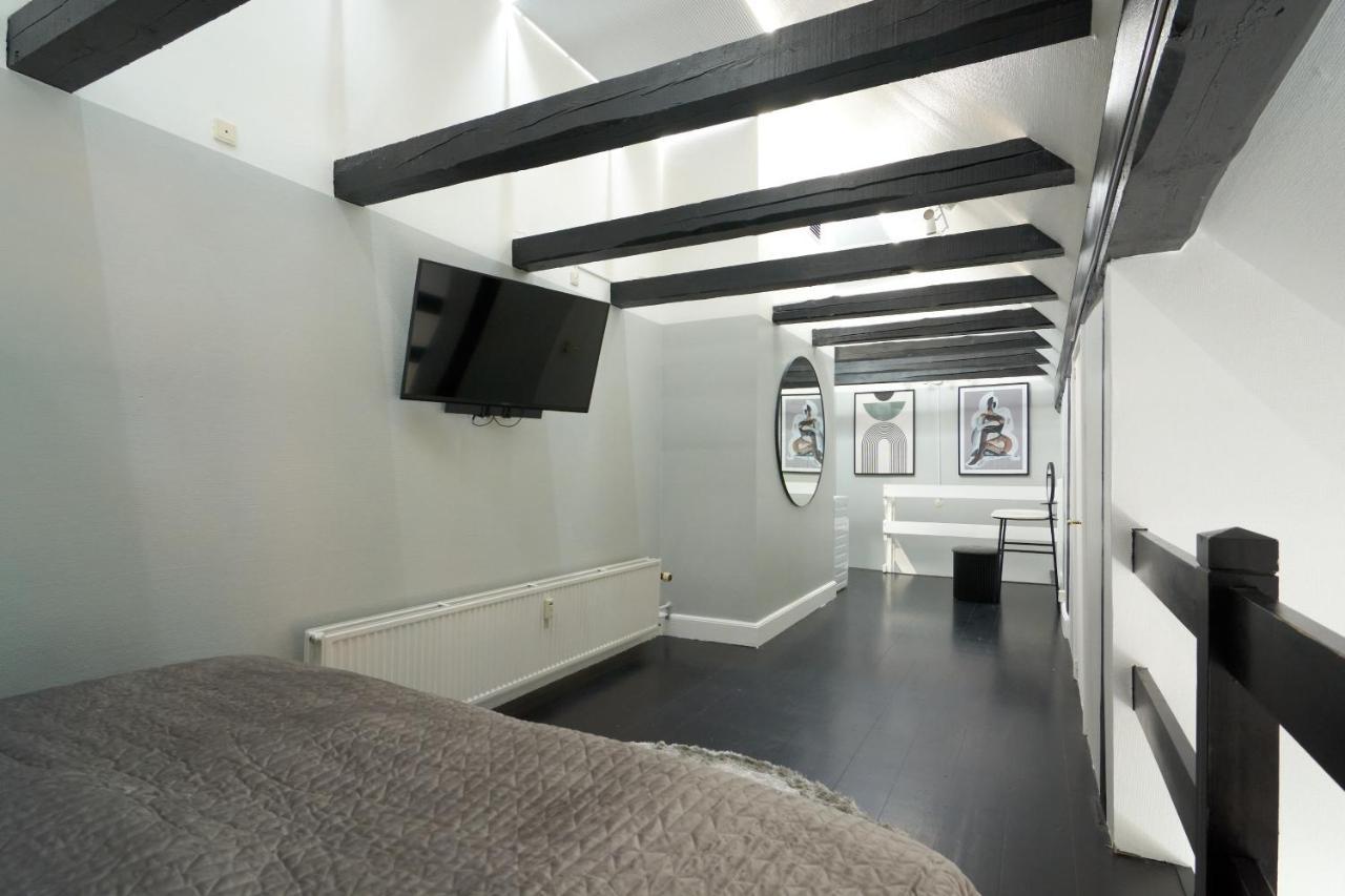 Unique 2 Bedroom Duplex W Exposed Beams In Cph Copenhagen